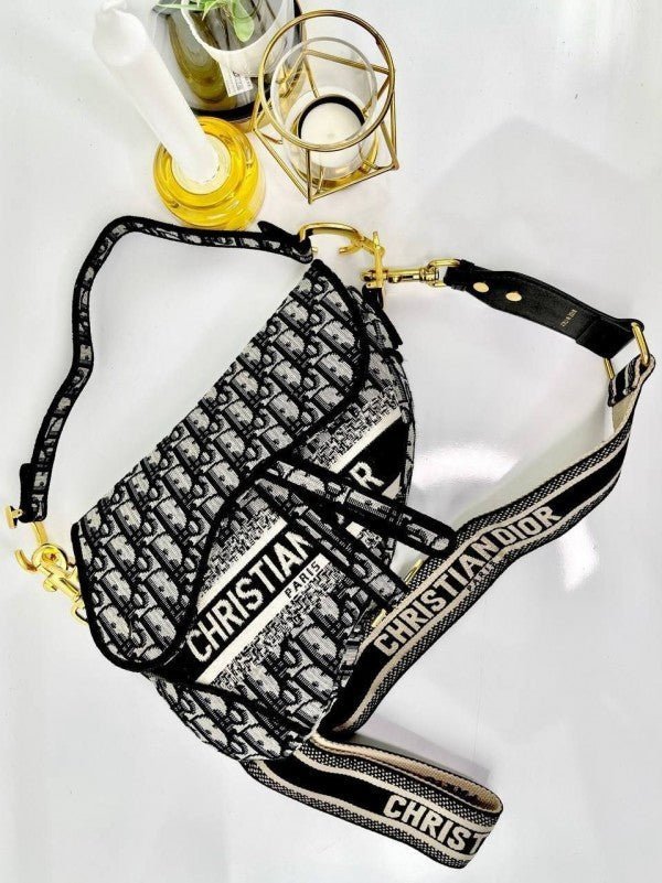 Branded  CD Saddul Signature Premium Bag (CD-1148)